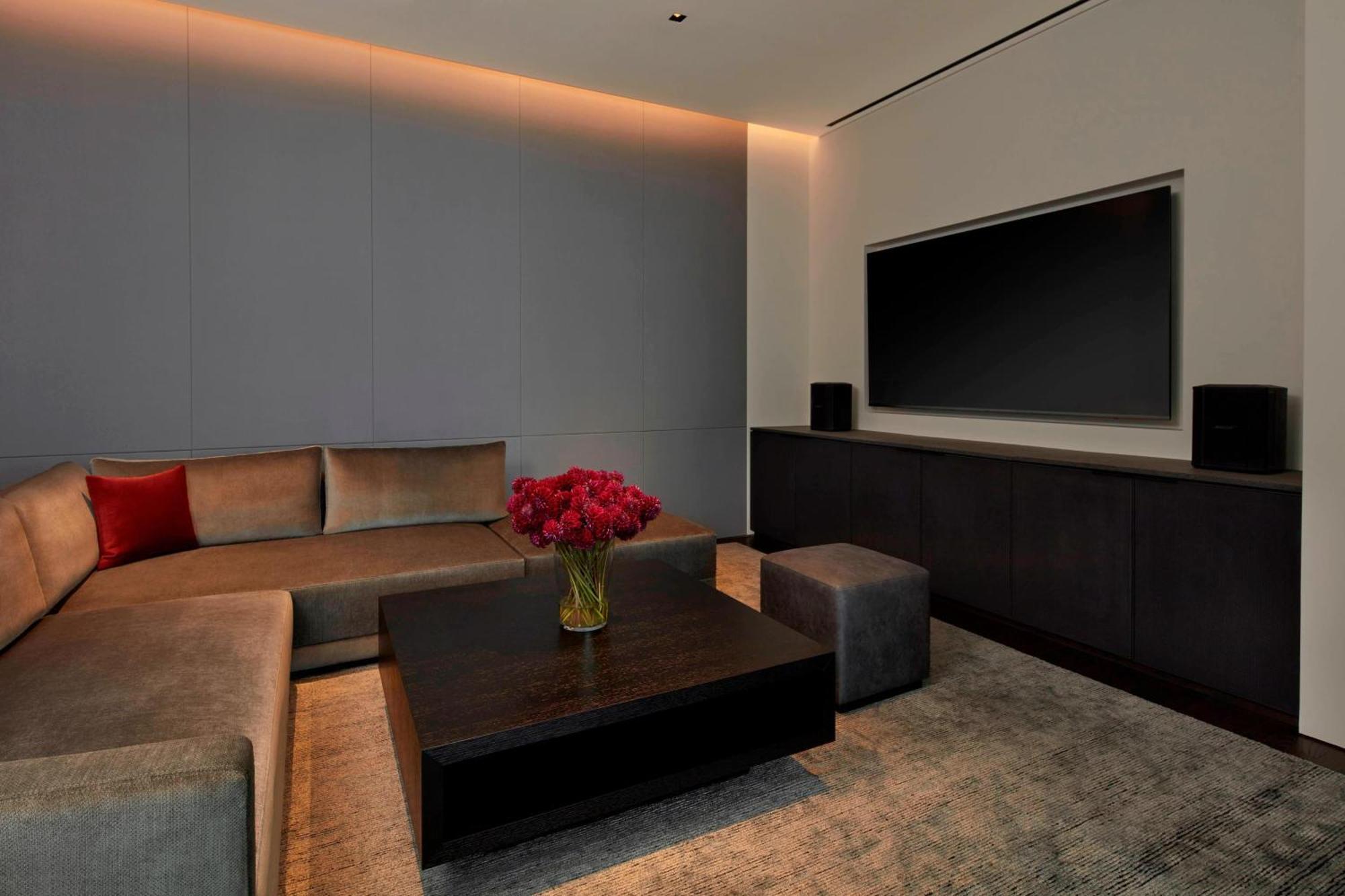 Jw Marriott Hotel 5*